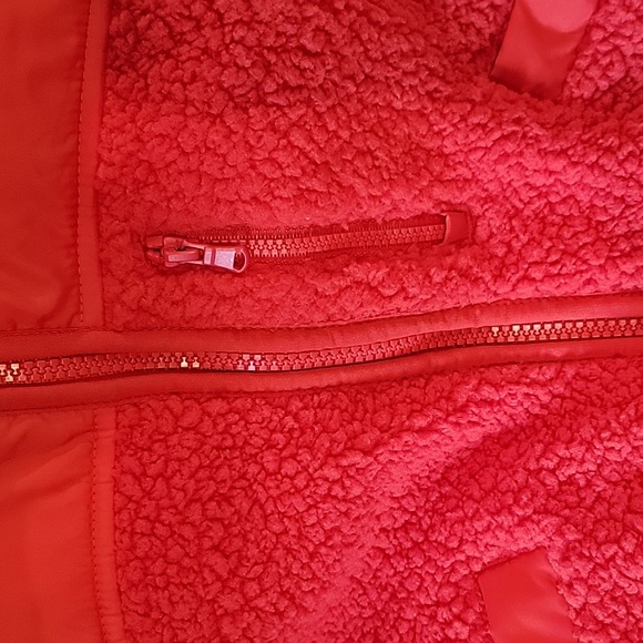 Old Navy - Crop Hybrid Zip Zest - XS - Picture 9 of 9